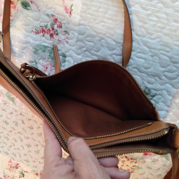 Vintage, genuine leather, fossil bag, in excellent condition 12x8x2 - Picture 16 of 16